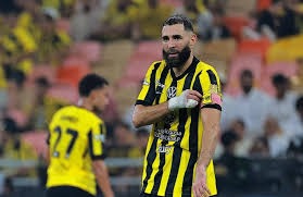 公牛用双向合同重新签下日本后场新星，昔日快船潜力股被裁？